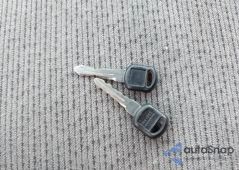 1999 Chevrolet C2500 из США, поврежденный, VIN 1GCGC24R2XF004021